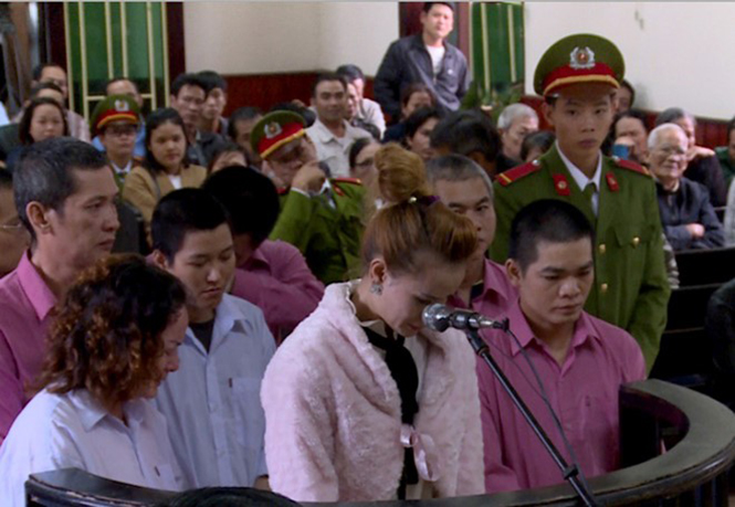  Phiên tòa xét xử ngày 27-12-2017 tại tỉnh Bình Định.