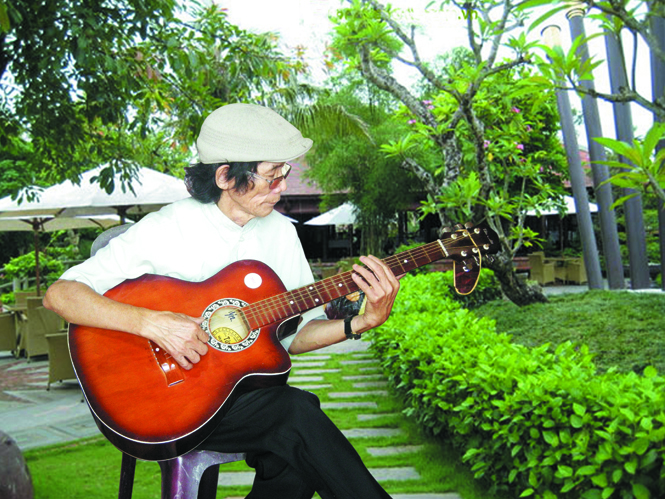 Nhạc sĩ Hoàng Sông Hương, tác giả của nhiều ca khúc hay về đề tài du lịch Quảng Bình.