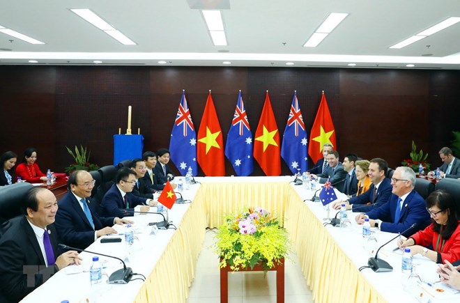 Thủ tướng Nguyễn Xuân Phúc tiếp Thủ tướng Australia Malcolm Turnbull tháng 11-2017. (Ảnh: TTXVN)