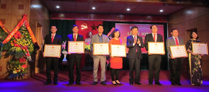 Các cá nhân đạt thành tích cao trong phong trào thi đua yêu nước được nhận Bằng khen của Chủ tịch UBND tỉnh  