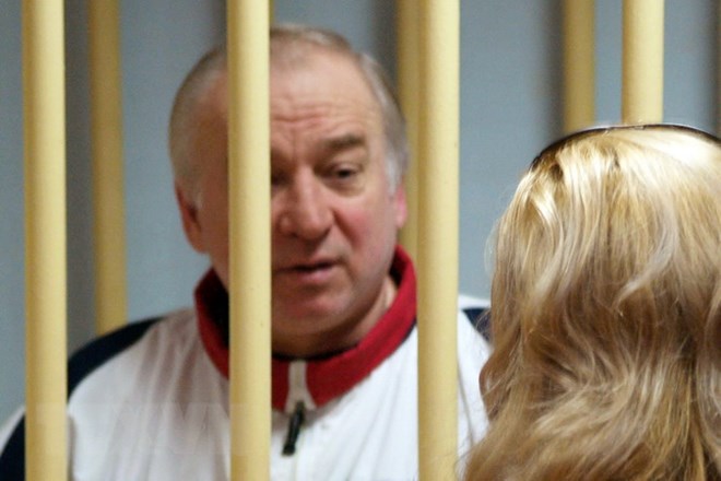 Cựu đại tá tình báo quân đội Nga Sergei Skripal tại phiên xét xử ở Tòa án quân đội Moskva ngày 9-8-2006. (Nguồn: AFP/TTXVN)