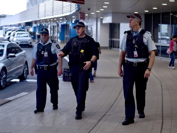 Lực lượng an ninh Australia tuần tra tại sân bay Sydney. (Nguồn: AFP/TTXVN)