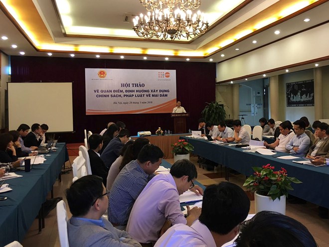 Hội thảo về quan điểm, định hướng xâp dựng chính sách, pháp luật về mại dâm. (Ảnh: PV/Vietnam+)