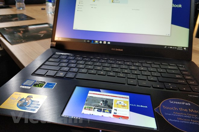 Cận cảnh laptop ZenBook Pro, giá cao 'ngất ngưởng' của ASUS