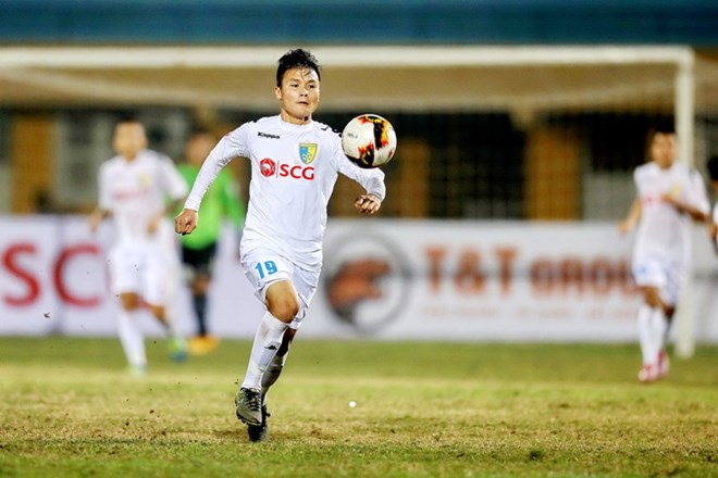 Quang Hải giúp Hà Nội FC chặn mạch bất bại của Quảng Nam.