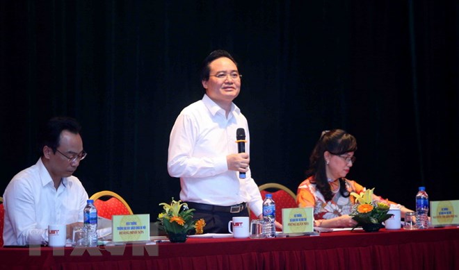 Bộ trưởng Bộ Giáo dục và Đào tạo Phùng Quang Nhạ phát biểu tại hội nghị. (Ảnh: Thanh Tùng/TTXVN)