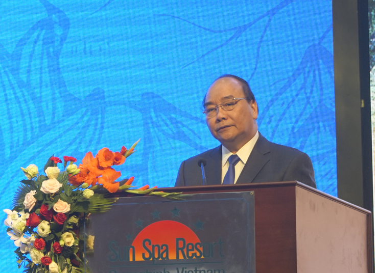 Đồng chí Thủ tướng Chính phủ Nguyễn Xuân Phúc phát biểu chỉ đạo tại hội nghị.