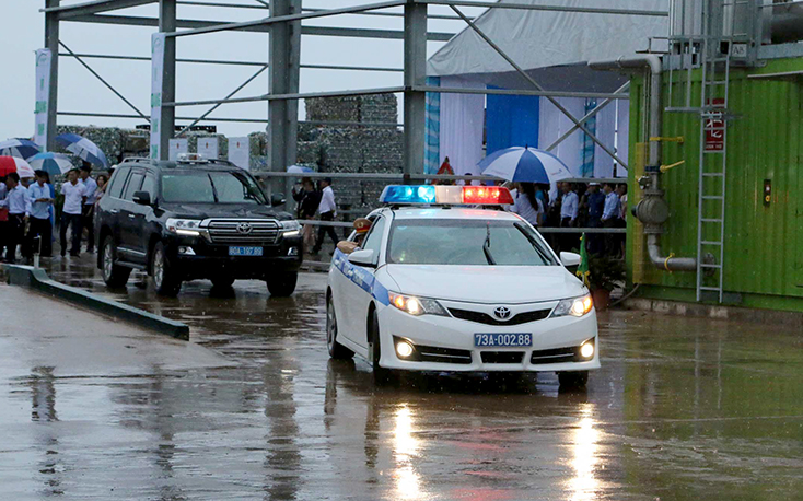 Lực lượng Cảnh sát giao thông Công an tỉnh Quảng Bình dẫn, đón đoàn công tác của Thủ tướng một cách an toàn từ khi đến và rời Quảng Bình.