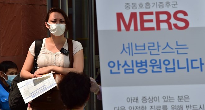 Chính phủ Hàn Quốc họp khẩn đối phó virus "tử thần" MERS
