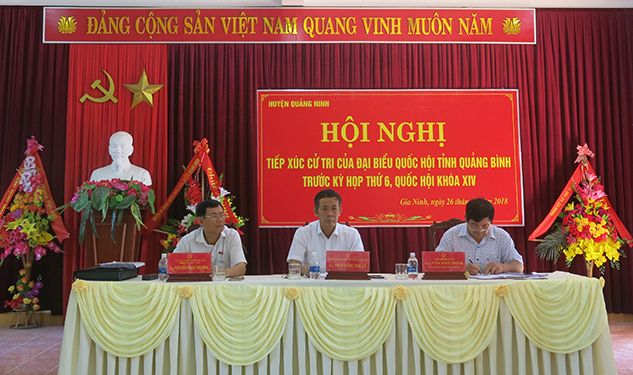 Đoàn đại biểu Quốc hội tỉnh tiếp xúc cử tri tại huyện Quảng Ninh và Lệ Thủy