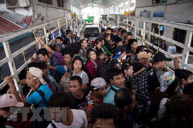 Người lao động nước ngoài tại tỉnh Tak, Thái Lan. (Nguồn: AFP/TTXVN)