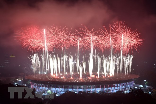  Màn pháo hoa rực rỡ trong lễ bế mạc Đại hội thể thao châu Á (ASIAD) 2018 tại sân vận động Gelora Bung Karno ở thủ đô Jakarta, Indonesia tối 2-9. (Nguồn: AFP/TTXVN)