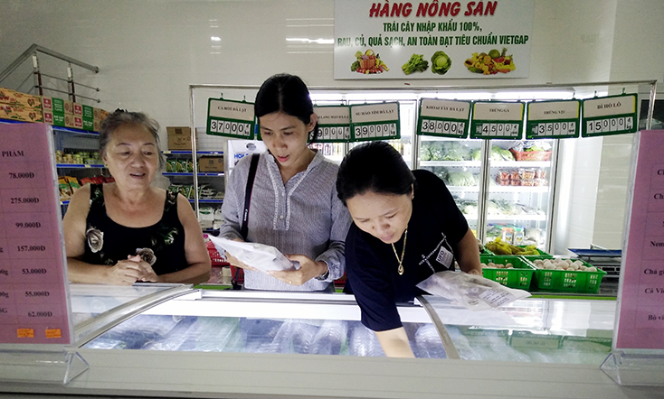 Sản phẩm thuỷ sản của Công ty TNHH DVTM Thanh Quang (Bố Trạch) được chứng nhận chuỗi bảo đảm an toàn thực phẩm, góp phần tăng sức cạnh tranh trên thị trường.