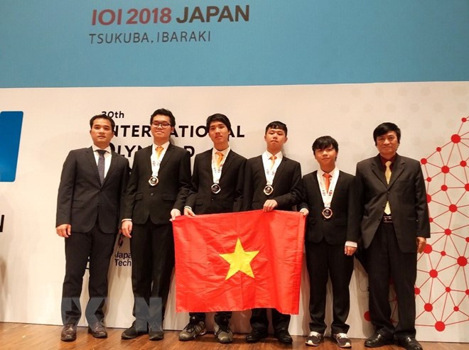 4 thí sinh Việt Nam dự thi Olympic Tin học quốc tế lần thứ 30 năm 2018 đều đạt huy chương. (Ảnh: TTXVN)