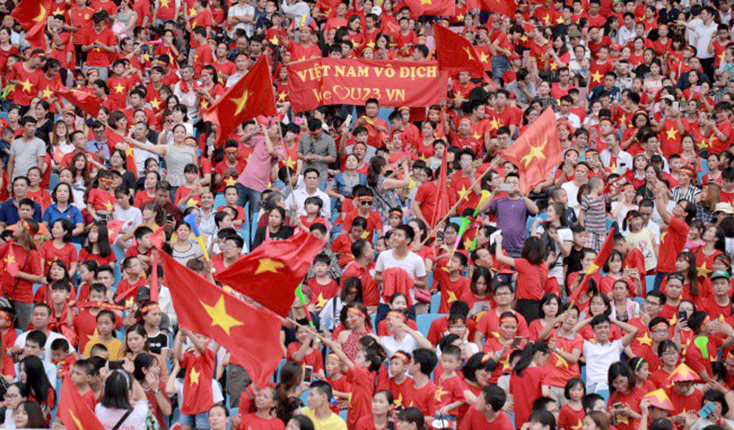 Hàng ngàn cổ động viên có mặt tại SVG Mỹ Đình cổ vũ đoàn thể thao Việt Nam. (Nguồn: Internet)