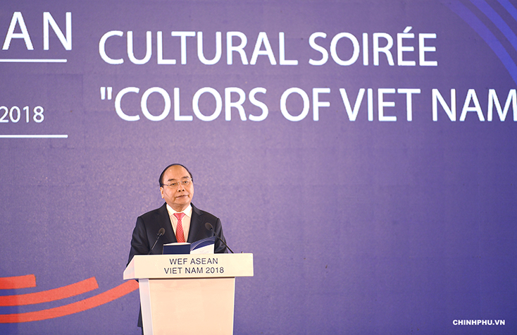  Thủ tướng Nguyễn Xuân Phúc phát biểu tại Dạ hội. Ảnh: VGP/Quang Hiếu