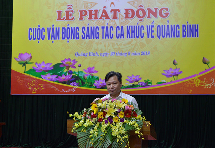 Đồng chí Phó Chủ tịch UBND tỉnh Nguyễn Tiến Hoàng phát biểu tại lễ phát động.