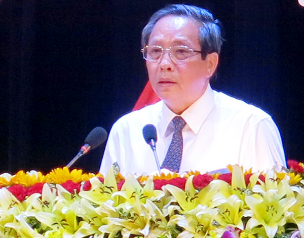 Đồng chí Hoàng Đăng Quang, Bí thư Tỉnh ủy phát biểu tại đại hội.