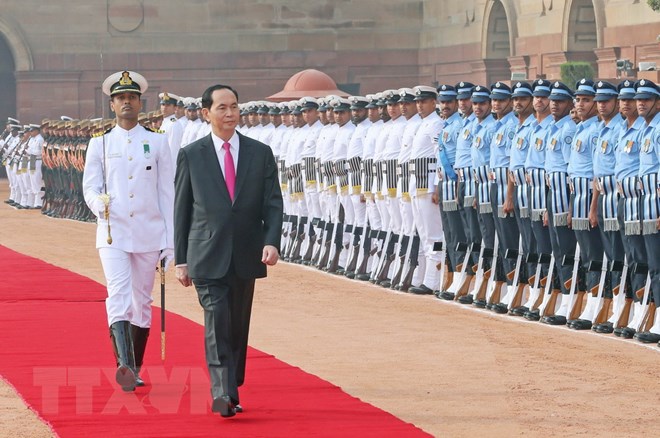 Chủ tịch nước Trần Đại Quang duyệt đội danh dự tại Lễ đón chính thức trong chuyến thăm cấp Nhà nước tới Cộng hòa Ấn Độ, ngày 3-3-2018, tại Thủ đô New Dehli. (Ảnh: Nhan Sáng/TTXVN)