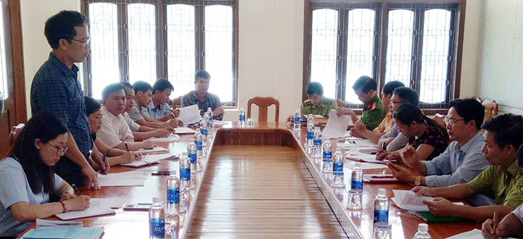 Đoàn kiểm tra liên ngành về theo dõi thi hành pháp luật, xử lý VPHC của UBND tỉnh làm việc với UBND huyện Quảng Ninh.
