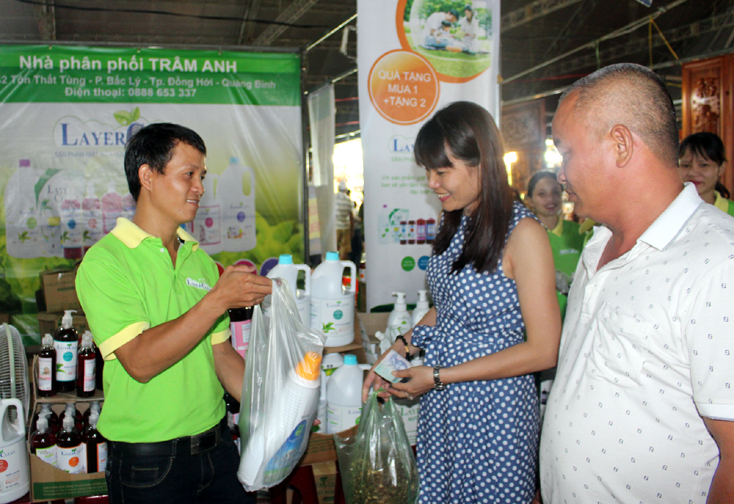Hàng Việt chất lượng cao được khách hàng lựa chọn tại các hội chợ thương mại.