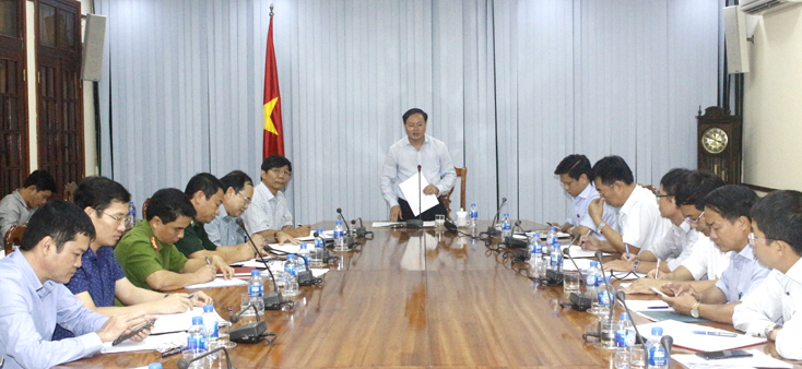 Đồng chí Lê Minh Ngân, Phó Chủ tịch UBND tỉnh kết luận buổi làm việc.