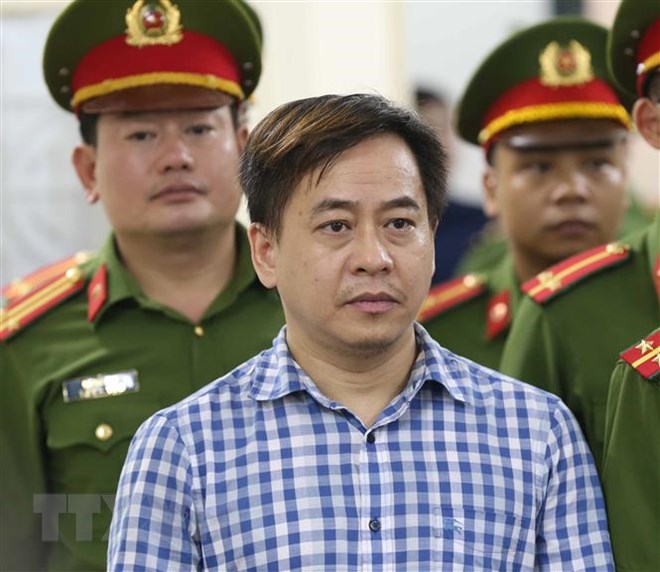 Bị cáo Phan Văn Anh Vũ trong phiên xét xử ngày 30-7. (Ảnh: Doãn Tấn/TTXVN)