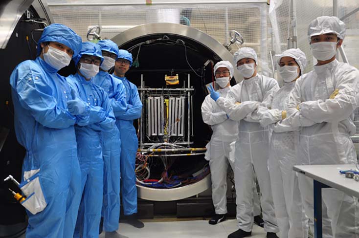 Vệ tinh MicroDragon đã sẵn sàng để phóng lên vũ trụ - Ảnh: VNSC