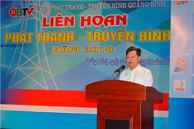 Đồng chí Phó Chủ tịch UBND tỉnh Nguyễn Tiến Hoàng phát biểu tại lễ khai mạc liên hoan