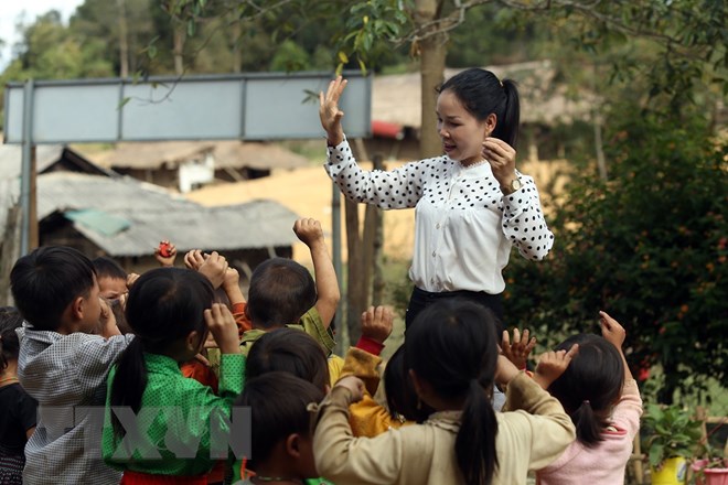 Ngày Nhà giáo Việt Nam: Bắc Bộ se lạnh, Trung Bộ và Nam Bộ ngày nắng