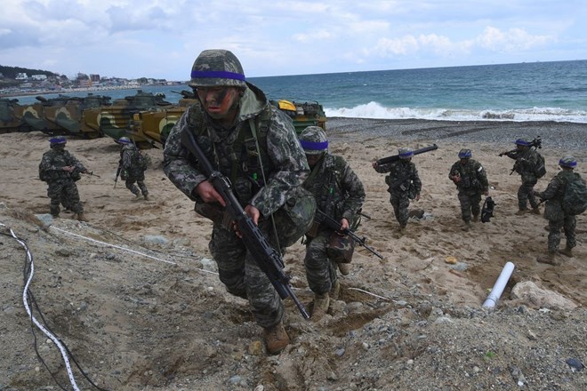 Lực lượng Thủy quân lục chiến Hàn Quốc-Mỹ tập trận chung hồi tháng 4-2017. (Nguồn: Getty Images)