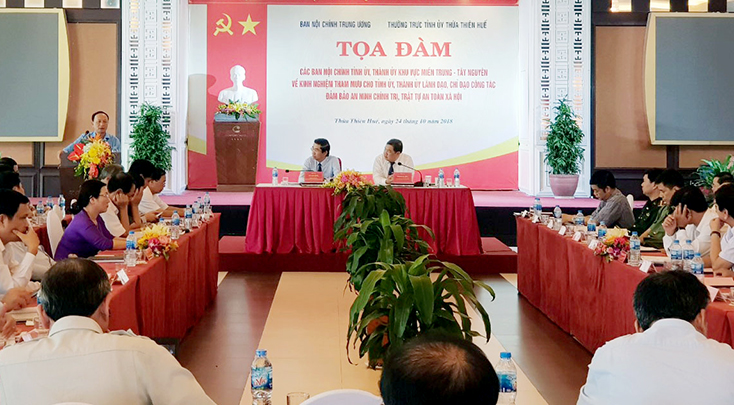 Đồng chí Trưởng Ban Nội chính Tỉnh ủy Trần Hải Châu phát biểu tại buổi tọa đàm 