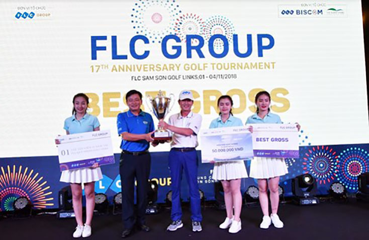 FLC Group - 17th Anniversary Golf Tournament là giải golf đặc biệt nằm trong chuỗi hoạt động tổ chức nhân dịp sinh nhật 17 năm của tập đoàn FLC.
