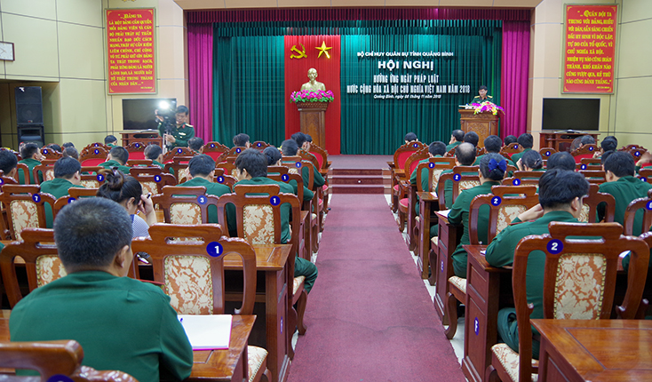 Hội nghị hưởng ứng ngày Pháp luật Việt Nam của Bộ CHQS tỉnh.