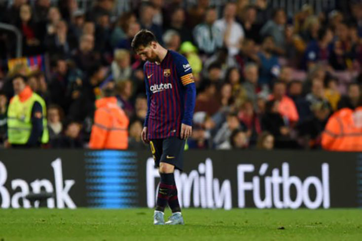 Mình Messi là không thể giúp Barca giành chiến thắng (Ảnh: Getty). 