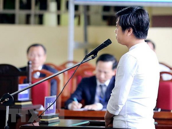 Bị cáo Phạm Quang Thành trả lời trước tòa. (Ảnh: Trung Kiên/TTXVN)