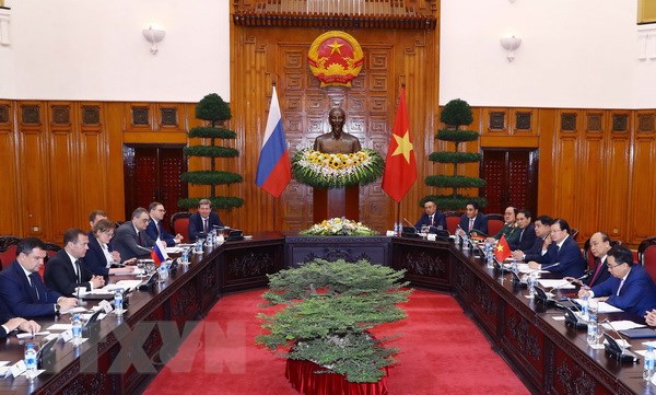 Thủ tướng Nguyễn Xuân Phúc hội đàm với Thủ tướng LB Nga Dmitry Medvedev. (Ảnh: Thống Nhất/TTXVN)