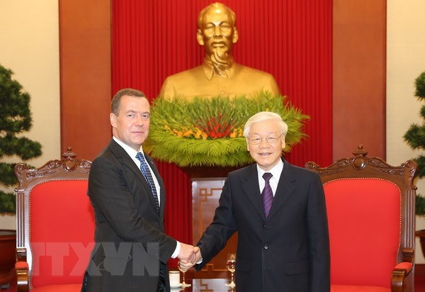 Tổng Bí thư, Chủ tịch nước Nguyễn Phú Trọng tiếp Thủ tướng Liên bang Nga Dmitry Anatolyevich Medvedev. (Ảnh: Trí Dũng/TTXVN)