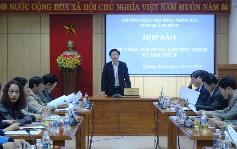 Đồng chí Phó Chủ tịch HĐND tỉnh Trương An Ninh phát biểu kết luận tại buổi họp báo