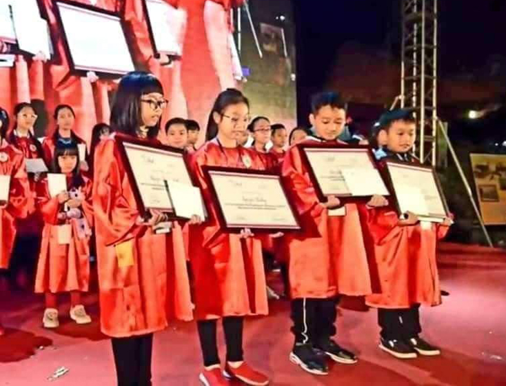 Học sinh Quảng Bình giành giải Trạng nguyên tiếng Anh toàn quốc và học bổng 1,5 tỷ đồng