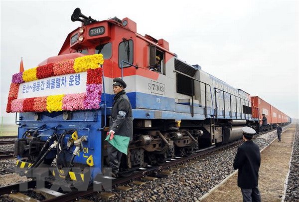 Hai miền Triều Tiên chuẩn bị lễ khởi công kết nối đường sắt, đường bộ