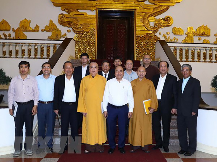 Thủ tướng Nguyễn Xuân Phúc với các đại biểu. (Ảnh: Thống Nhất/TTXVN)