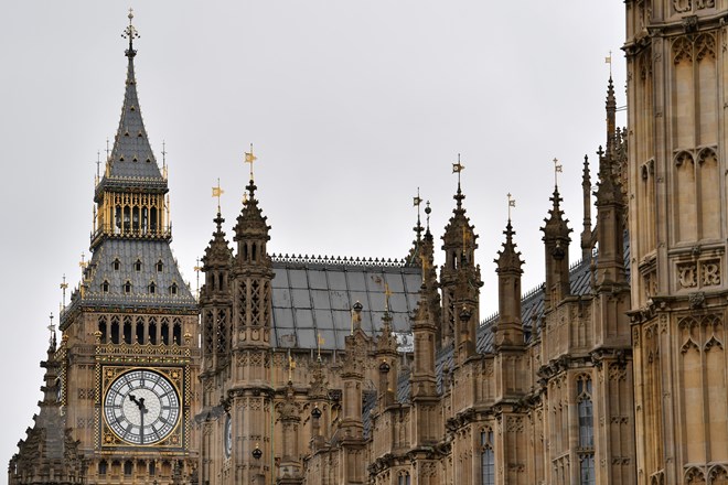 Quang cảnh bên ngoài tòa nhà Quốc hội Anh ở London. (Nguồn: AFP/TTXVN)