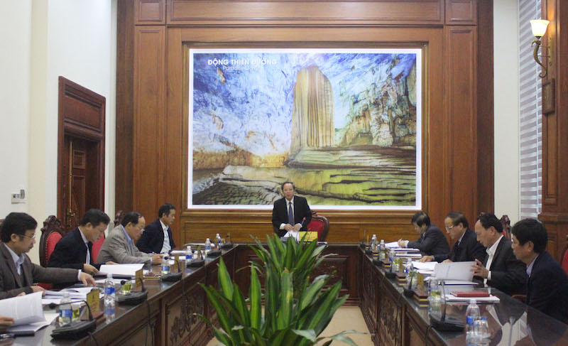 Đồng chí Bí thư Tỉnh uỷ Hoàng Đăng Quang phát biểu kết luận hội nghị