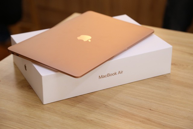  Cực chất Macbook Air 13.3 inch Retina 2018 màu vàng hồng