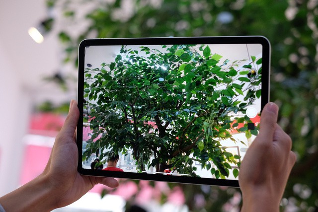  iPad Pro 11 inch và iPad Pro 12.9 inch cũng sẽ lên kệ tại Việt Nam từ ngày 18-12