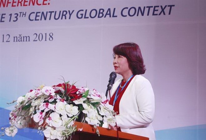 Phó Chủ tịch Ủy ban Nhân dân tỉnh Quảng Ninh Vũ Thị Thu Thủy phát biểu tại hội thảo. (Ảnh: TTXVN)