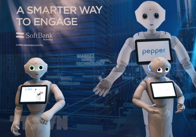 Robot Pepper của hãng Softbank Robotics tại Triển lãm CES ở Las Vegas, Mỹ. (Nguồn: AFP/TTXVN)