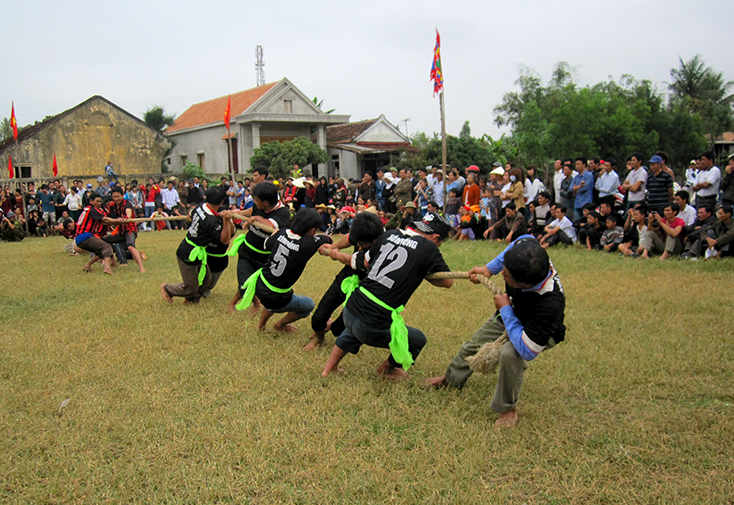 Kéo co là một trong những trò chơi dân gian ngày Tết được lưu truyền, gìn giữ qua bao thế hệ.   