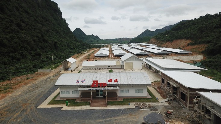 Toàn cảnh trang trại của Công ty chăn nuôi công nghệ cao Buntaphan tại xã Trường Xuân (huyện Quảng Ninh).